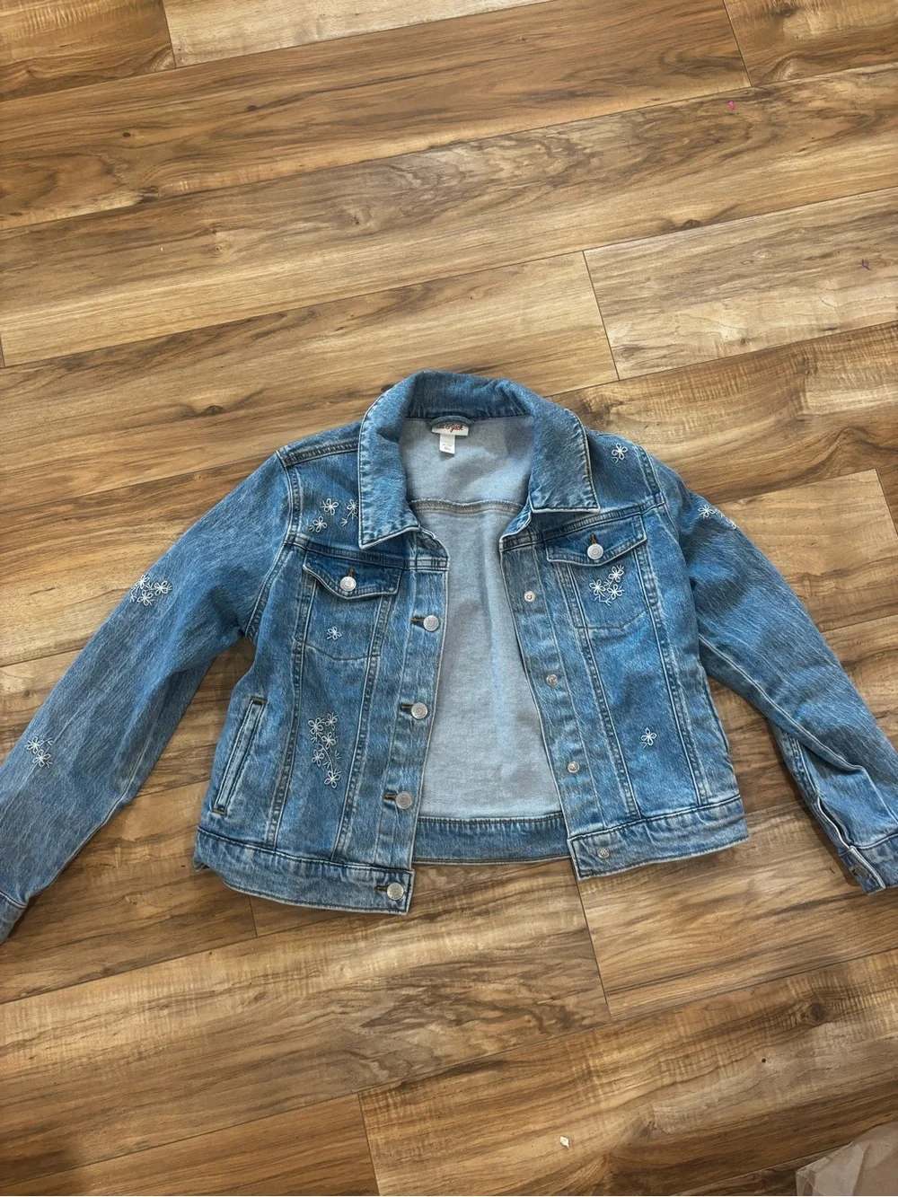 Cat & Jack Girls Light Blue Floral Embroidered Denim Jean Jacket